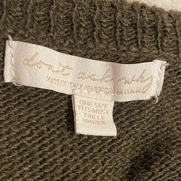 long sleeve green top perfect for fall time - Picture 3 of 4